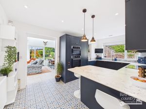 Kitchen- click for photo gallery